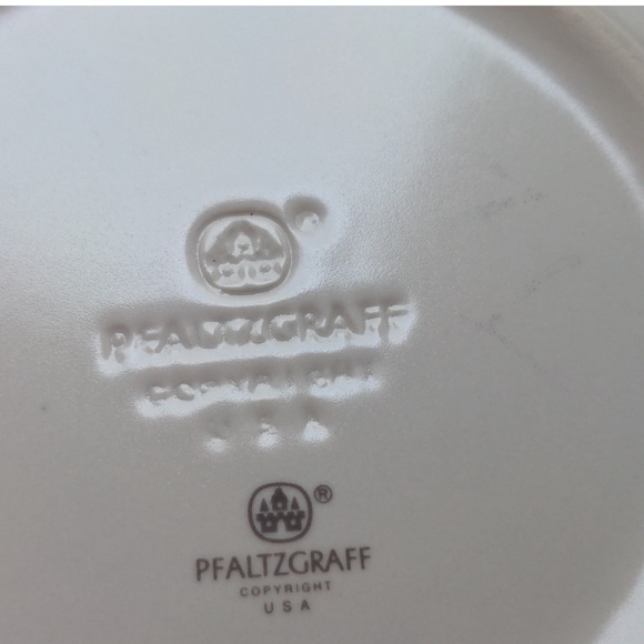 Vintage Pfaltzgraff Tea Rose Stoneware Basket Weave Serving Bowl. 11.5” diameter - Picture 5 of 10